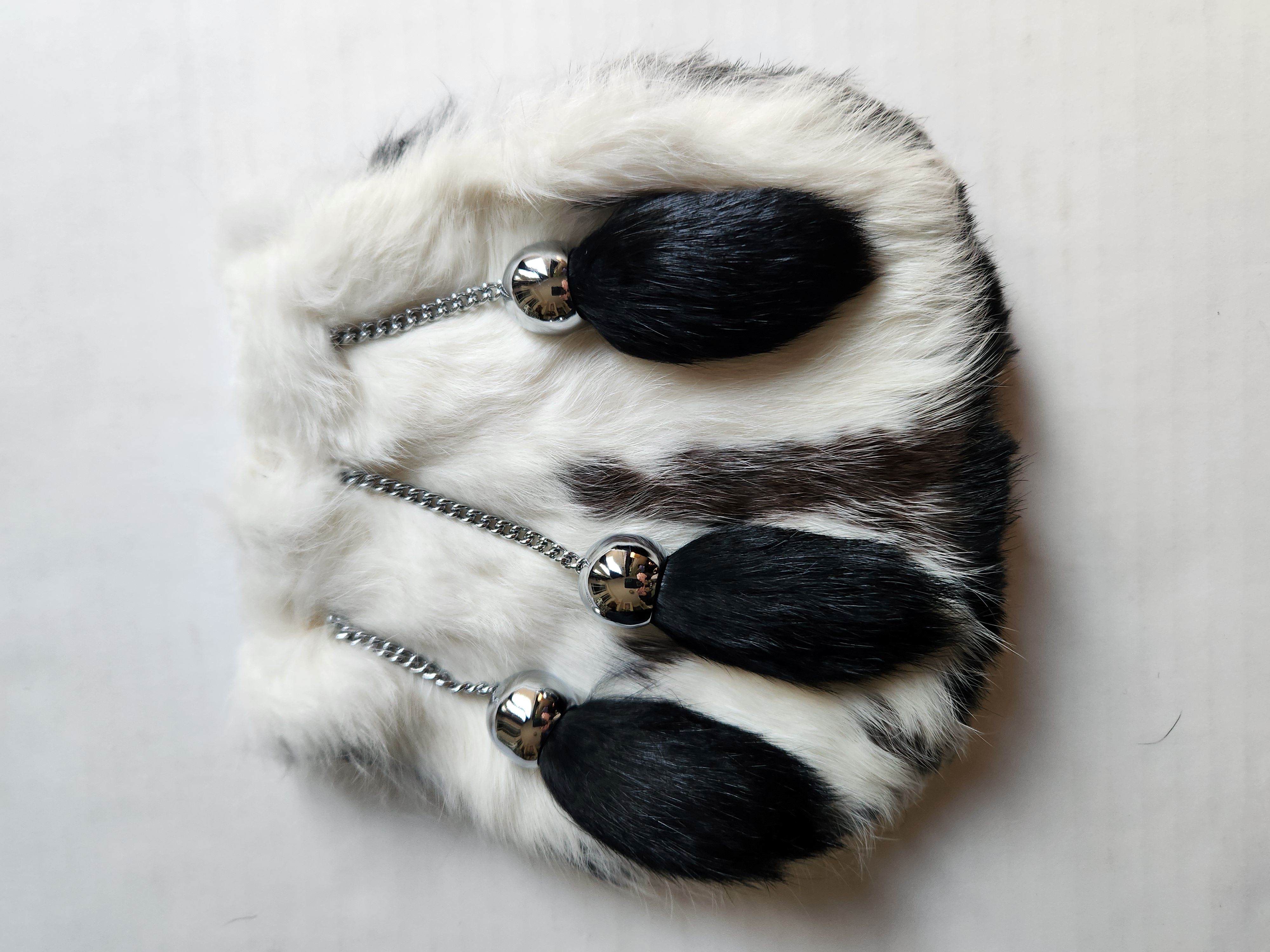 White Rabbit Fur 3 Tassel Hand Made Sporran (image for) White Rabbit Fur 3 Tassel Hand Made Sporran